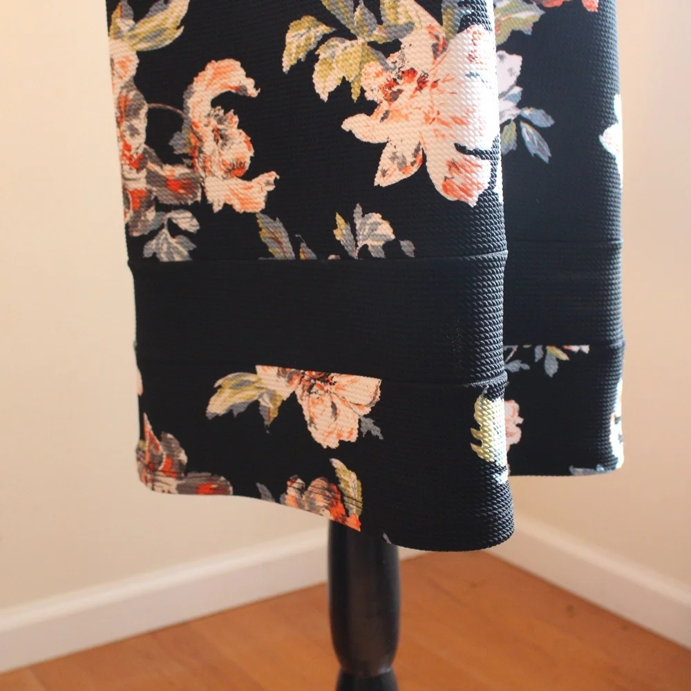 Papillon Blanc, flower dress large.....